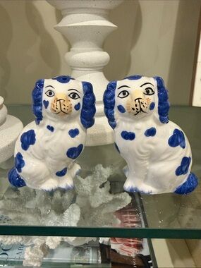 Staffordshire Dog Salt & Pepper Ceramic Set 🤍💙